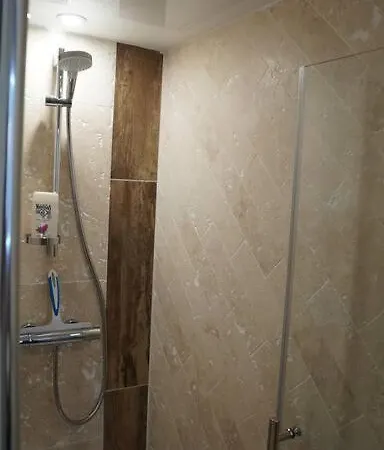 Petronille - Pied A Terre Dans Le Saumurois * Vernoil